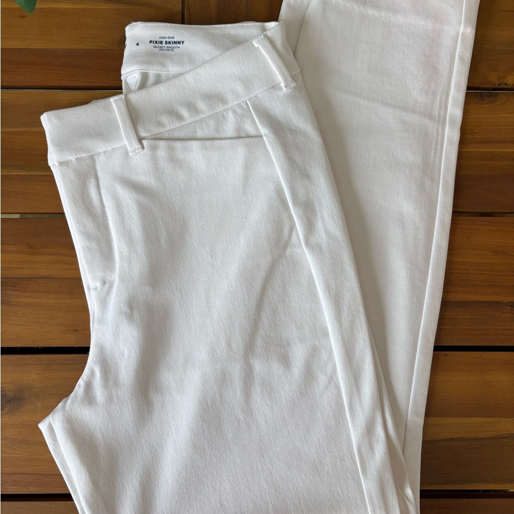 Old Navy Cream Pixie Skinny Pants